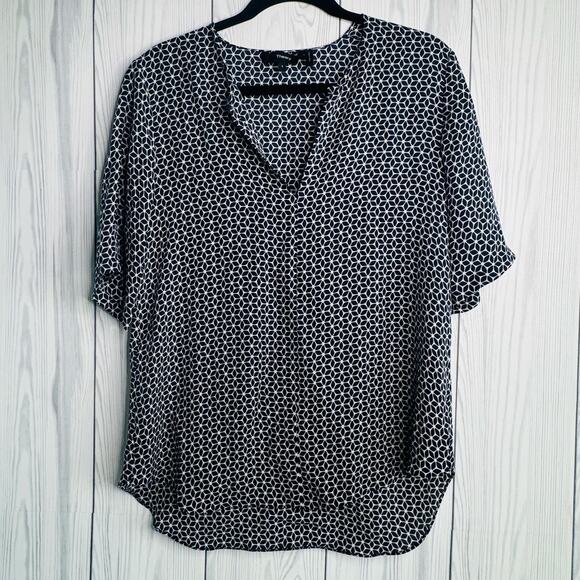 Theory Tile Antazie 100% silk Geometric Blouse Size Small Navy/White - Picture 1 of 6